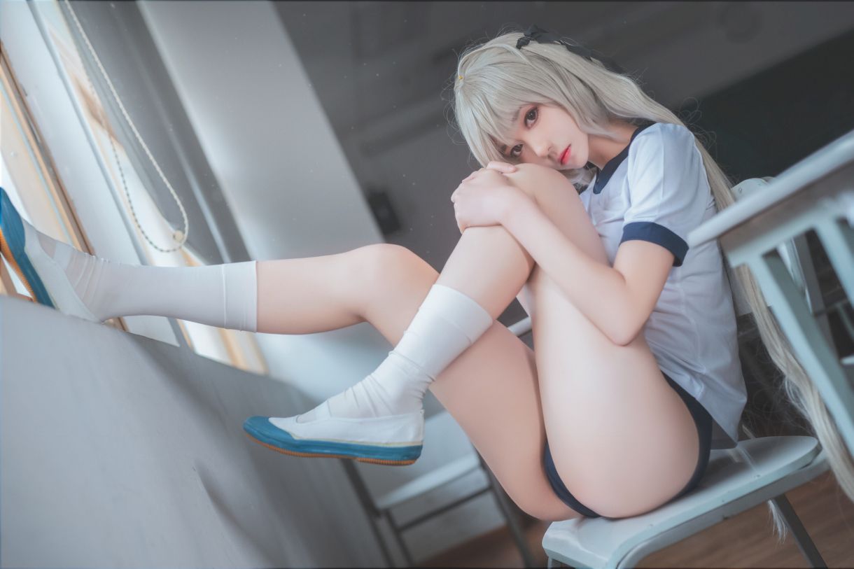 anime-blogger-nantao-momoko-harusono-sora-gymnastics-uniform