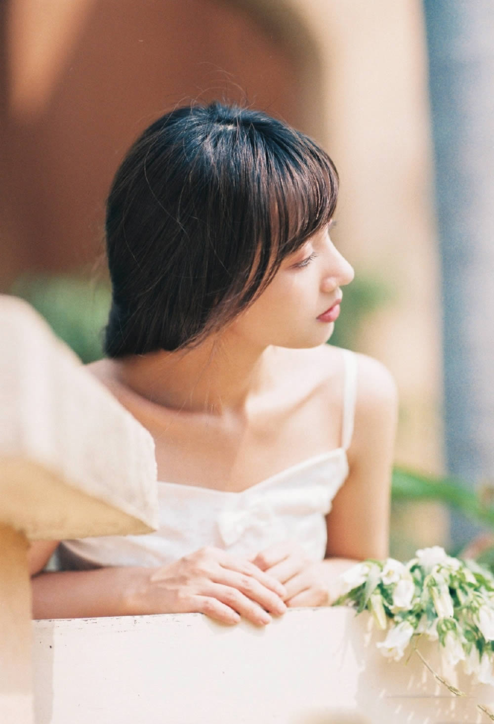 first-love-wonderful-forest-girl-braided-hair-pure-temperament-outdoor-picture