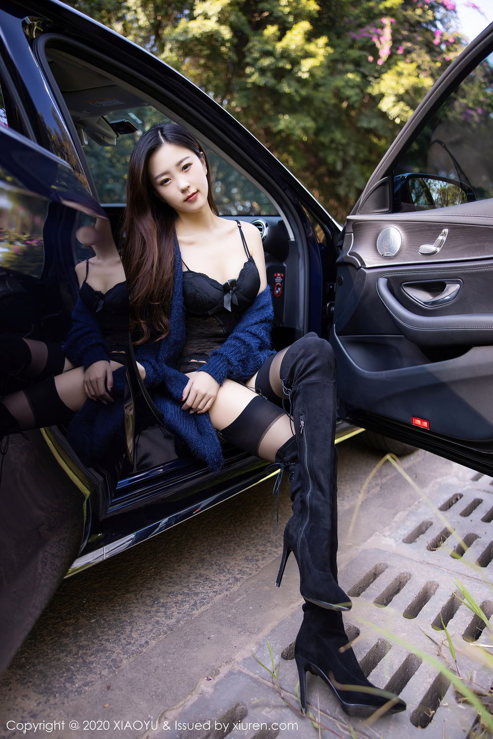 yang-ziyan-cynthia-fashion-expert-driving-luxury-car-multifaceted-charm-amazing