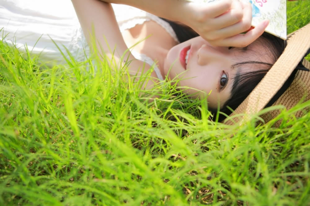 fresh-japanese-style-beauty-rural-style-outdoor-sunny-eye-catching-photo